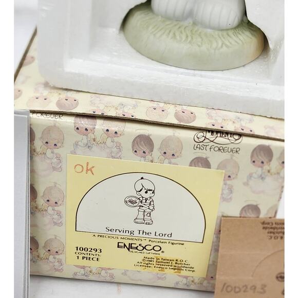 Precious Moments Figurine Serving The Lord 1985 Tennis Vintage 100293 W/Box Tags - Picture 4 of 6